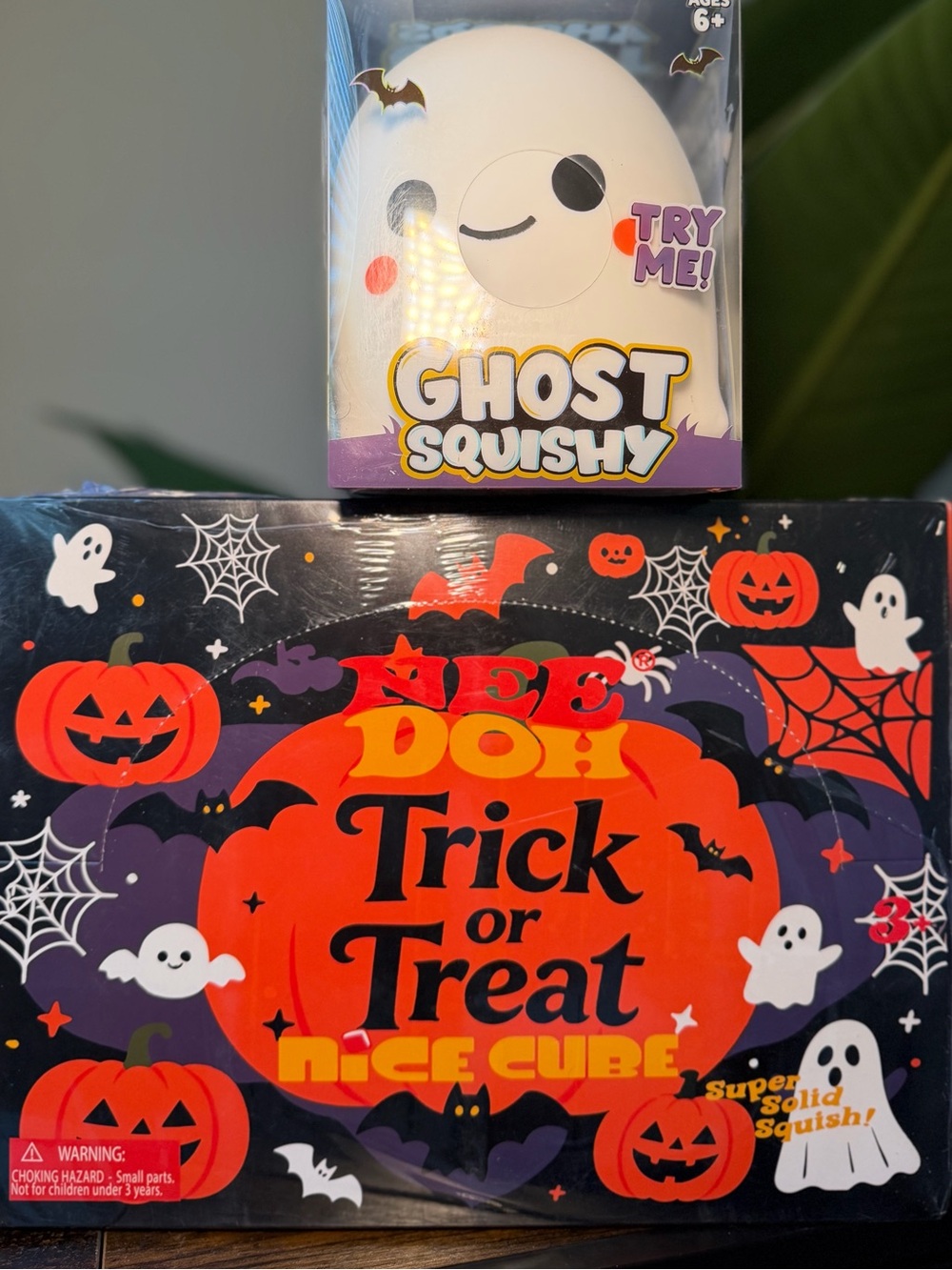 NeeDoh Nice Cube Halloween Set and Ghost Squishy